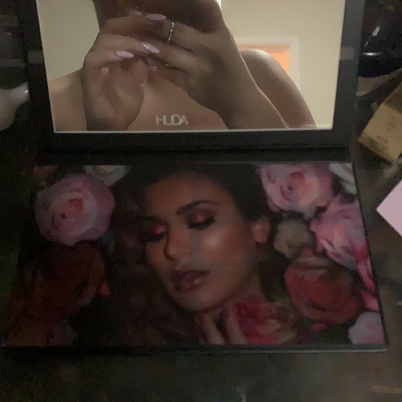 HUDA Rose Gold - Picture 4 of 6